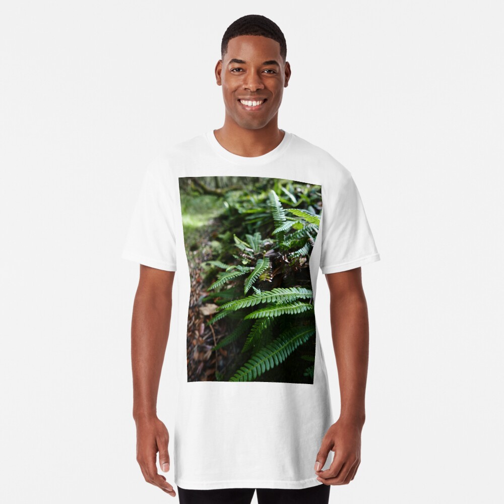 Hard Fern (Blechnum spicant) Long T-Shirt