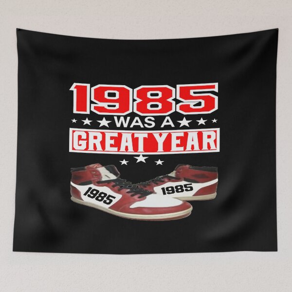 Artikelvorschau, 1985 war ein großartiges Jahr entworfen und verkauft von HoopsAndLaces.