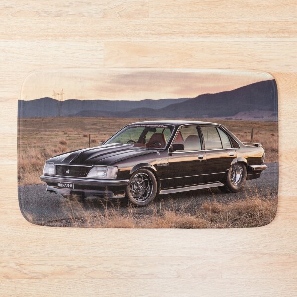 Artikelvorschau, Ricky Toms' Holden VH Commodore entworfen und verkauft von HoskingInd.