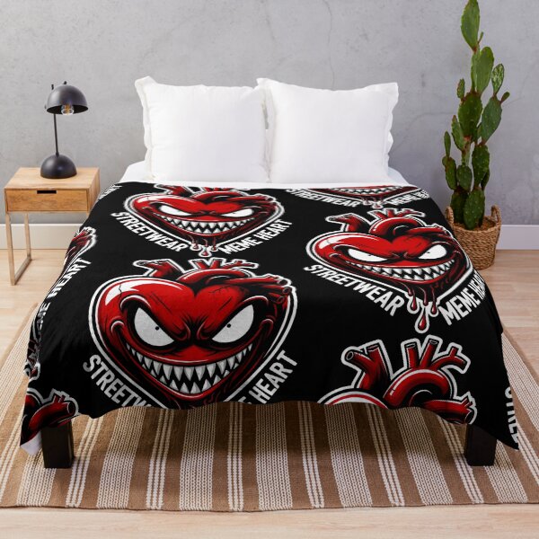 Artikelvorschau, Edgy Streetwear Heart – Gothic Horror Meme Art entworfen und verkauft von SplashTastic.
