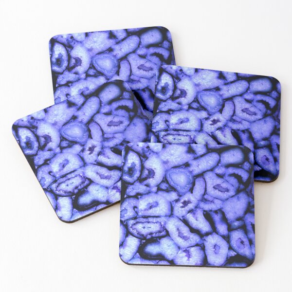 Aperçu de l'œuvre Géodes bleues, agates bleues, pierres précieuses bleues, motif abstrait bleu créée et vendue par hollycooper.