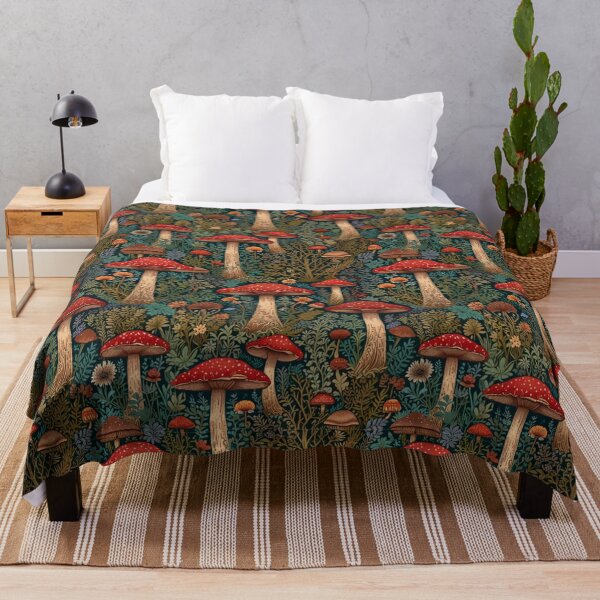 Artikelvorschau, Retro roter Pilz florales Vintage-Muster entworfen und verkauft von hollycooper.