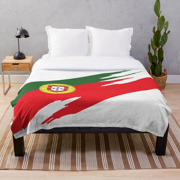 Artikelvorschau, Portugal-Flagge – Merchandise-Artikel mit der portugiesischen Nationalflagge entworfen und verkauft von 914Design.