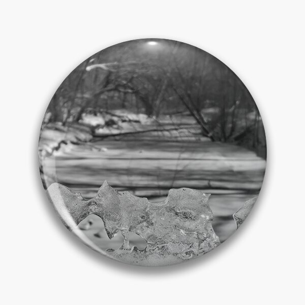 Artikelvorschau, Eis und Schnee auf dem Huron River entworfen und verkauft von J Rier Photography.