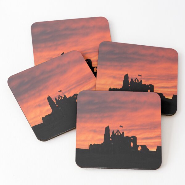 Artikelvorschau, Silhouette der Whitby Abbey bei Sonnenaufgang entworfen und verkauft von AstrallRosePhotos.