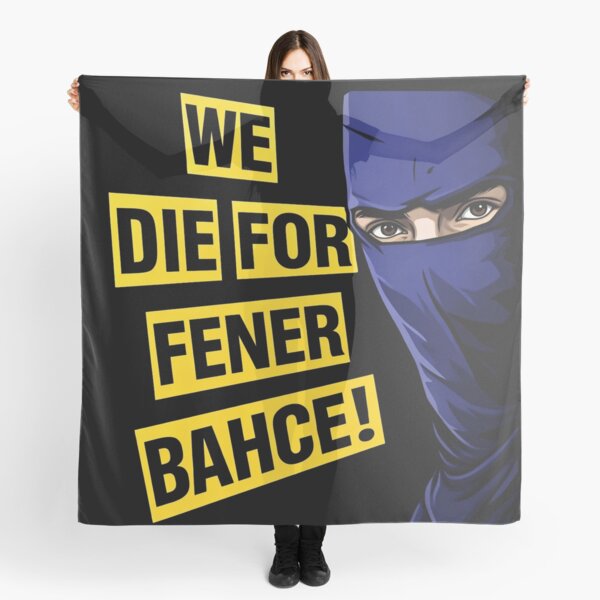 Une jeune fan de football féminine applaudissant avec un foulard et Une jeune fan de football féminine applaudissant avec un foulard et