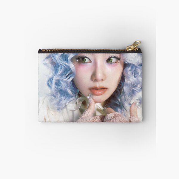 Aperçu de l'œuvre XG HINATA - HYPNOTISER créée et vendue par trengeee.
