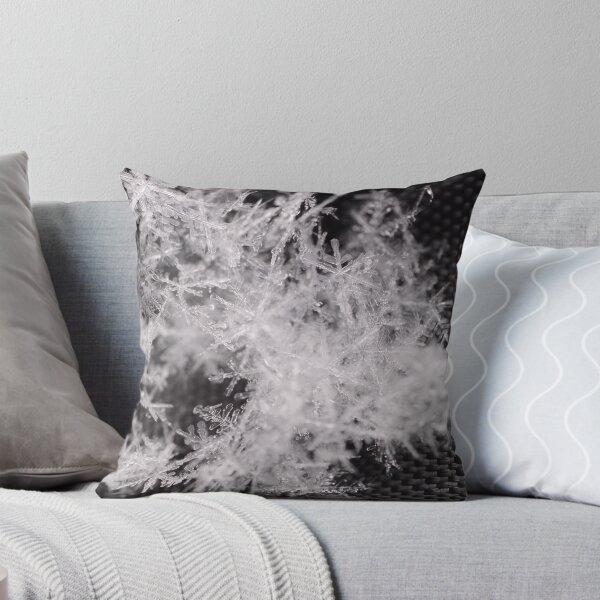 Item preview, Cristales de nieve dendríticos sobre una superficie con textura oscura designed and sold by Goiko7Margarita.