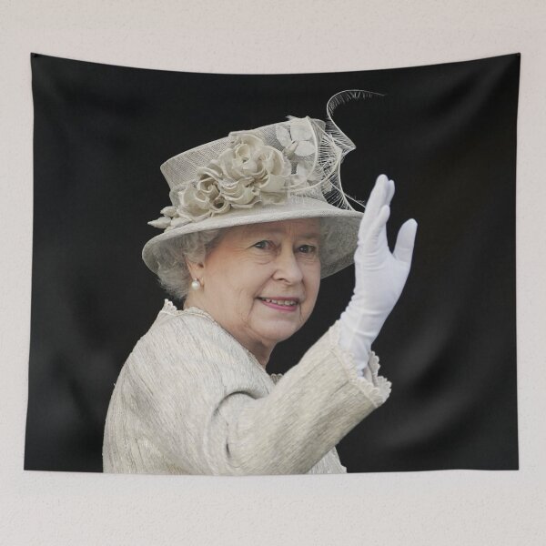 Item preview, Queen Elizabeth II designed and sold by KNBS.