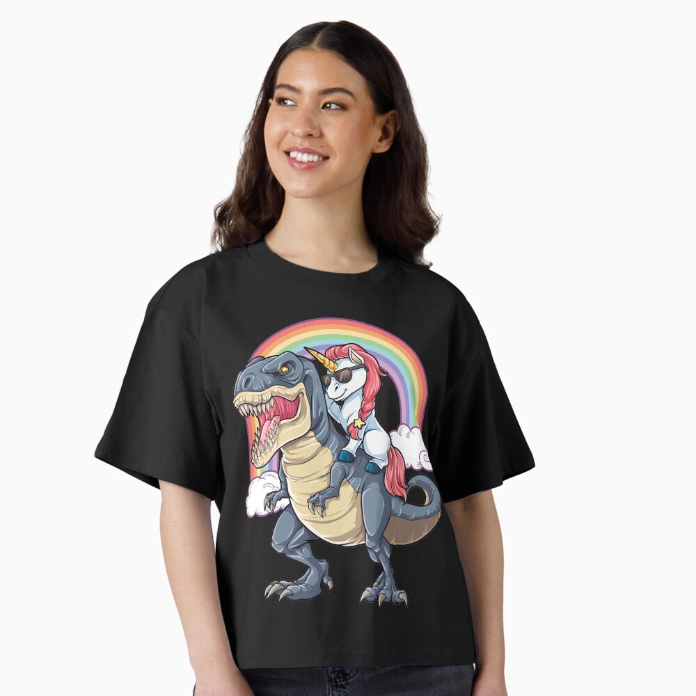 Artikel-Vorschau von Boxy T-Shirt, designt und verkauft von LiqueGifts.