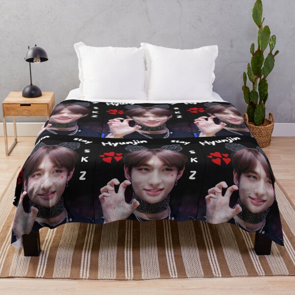 Aperçu de l'œuvre Hwang Hyunjin de Stray Kids créée et vendue par Amylilylove.