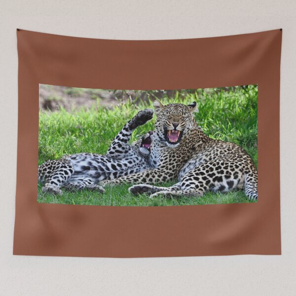 Artikelvorschau, Nature’s Flex – Tsavo-Leoparden entworfen und verkauft von annenambiro.