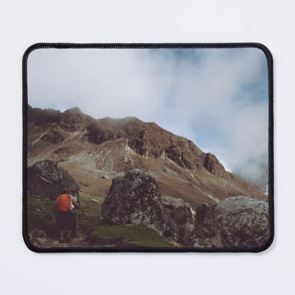 Artikelvorschau, Trekking zum Pass entworfen und verkauft von OddParallels.