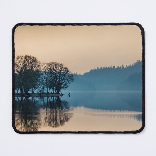 Artikelvorschau, Spiegelung im Loch Ard entworfen und verkauft von David Bowman.