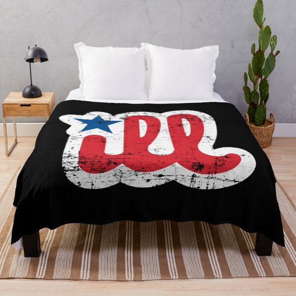 Aperçu de l'œuvre T-shirt Ill Phillies effet vieilli créée et vendue par CapucineBenard.