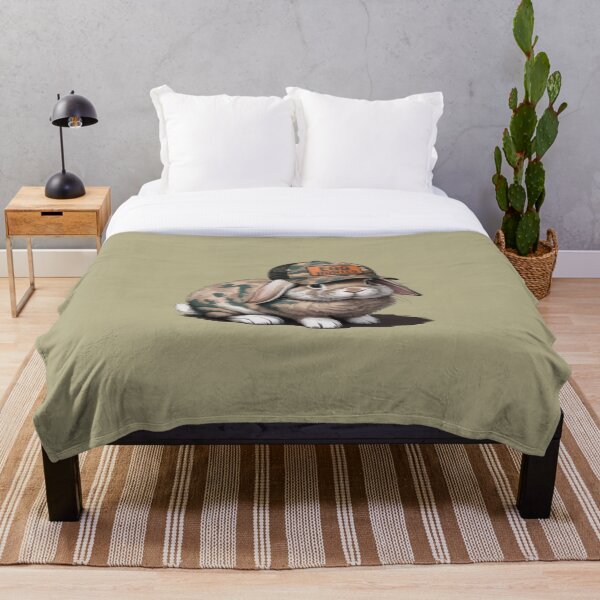 Aperçu de l'œuvre 'Petit chasseur d'œufs camouflage créée et vendue par Comforts of Home, LLC.