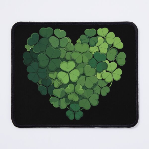 Artikelvorschau, Clover Heart Design entworfen und verkauft von Amevvoo.