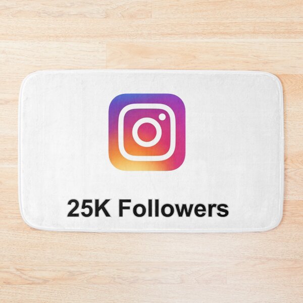 Artikelvorschau, 25.000 Instagram-Follower entworfen und verkauft von MoolokaiApperal.