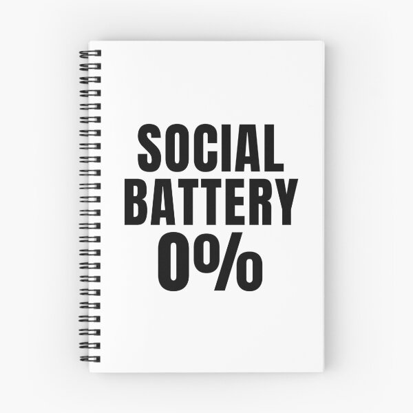 Artikelvorschau, Soziale Batterie 0% – Lustiges minimalistisches Typografie-Design für Introvertierte mit wenig Energie entworfen und verkauft von QuietModeCo.