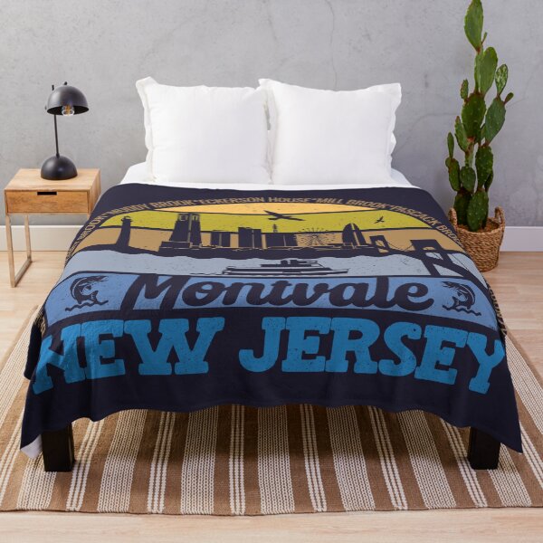 Artikelvorschau, Montvale New Jersey Sunset Retro Vintage Lokalstolz Logo entworfen und verkauft von CRHPOD20.