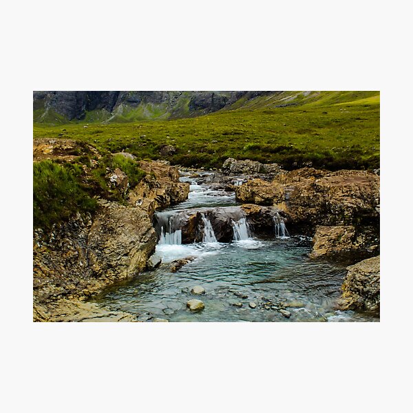 Aperçu de l'œuvre Chute d'eau Fairy Pool créée et vendue par Louise  Corr.