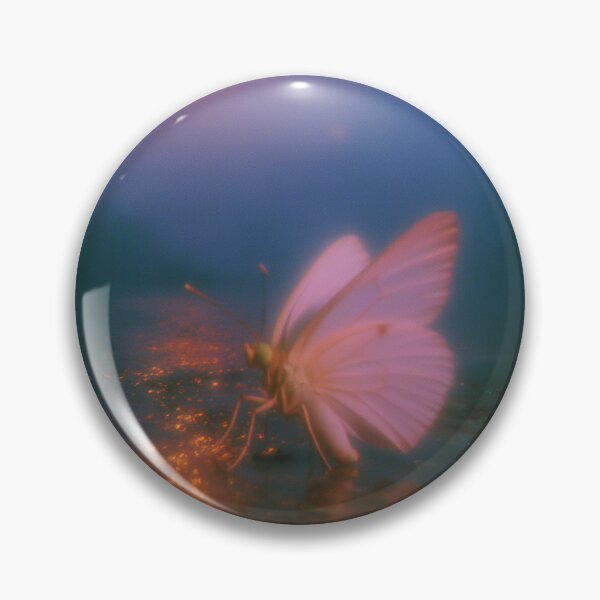 Item preview, Volando lejos - Por Nilo designed and sold by nilosmind.