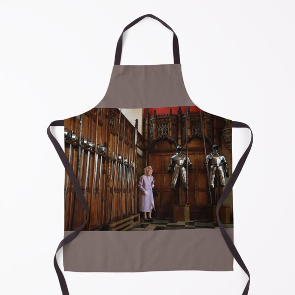 Item preview, Queen Elizabeth II in the Hall of Arms designed and sold by KNBS.