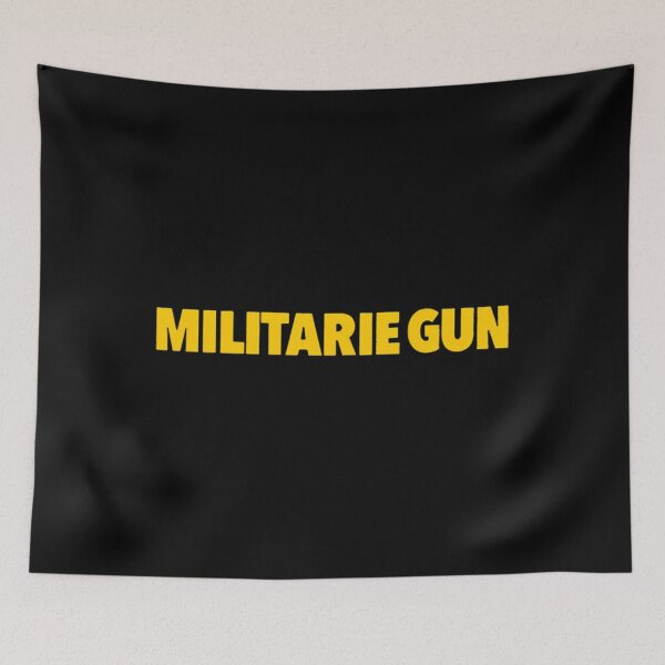 Artikelvorschau, Militärwaffen-Design, fettgedruckte Kleidung entworfen und verkauft von MaggieMasse.