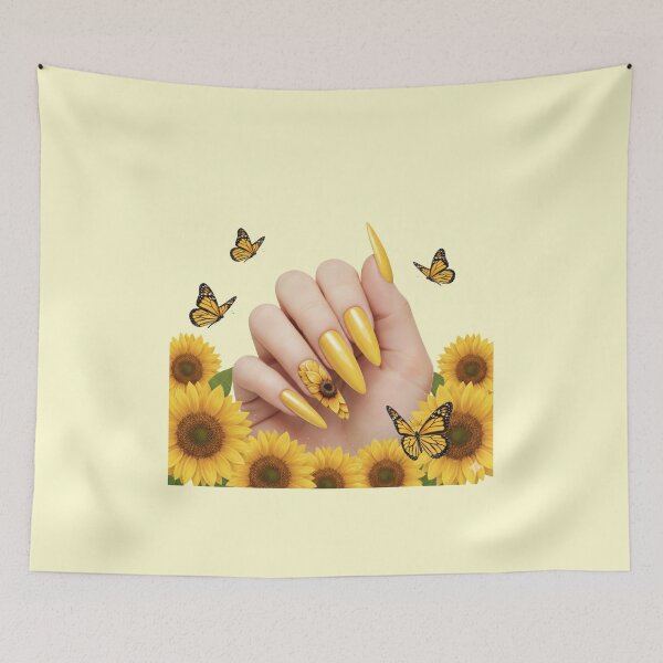 Artikelvorschau, Ästhetisches Nageldesign mit gelben Sonnenblumen und Schmetterlingen entworfen und verkauft von Faelightstudio.