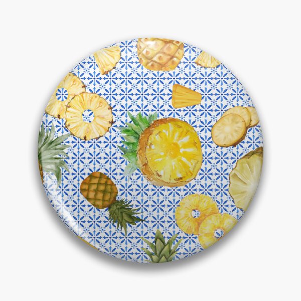 Artikelvorschau, Bunte tropische Früchte. Aquarell-Ananas mit blauem und weißem Fliesenmuster entworfen und verkauft von ottrain.