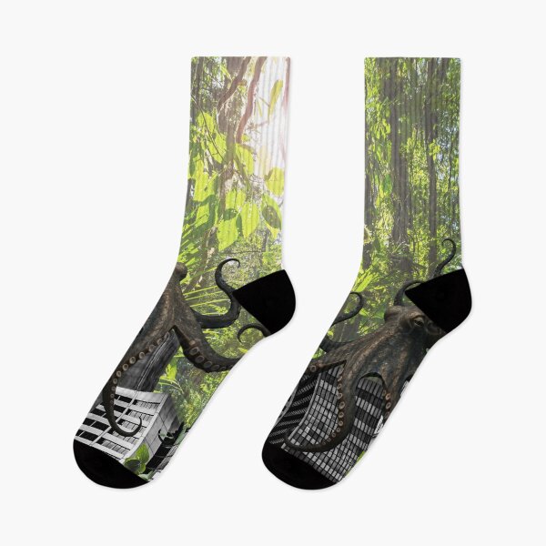 Artikelvorschau, Jungle Takes Back entworfen und verkauft von Mad Surrealist Paper Play.
