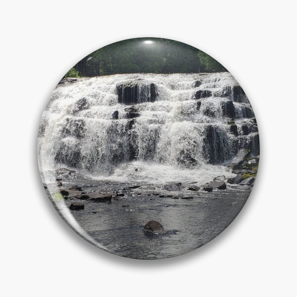 Artikelvorschau, Bond Falls 2 entworfen und verkauft von Jennifer Kososki.