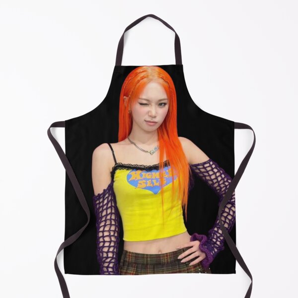 Artikelvorschau, Chaewon Le Sserafim Kpop Orange Hair entworfen und verkauft von StarBunnyDesign.