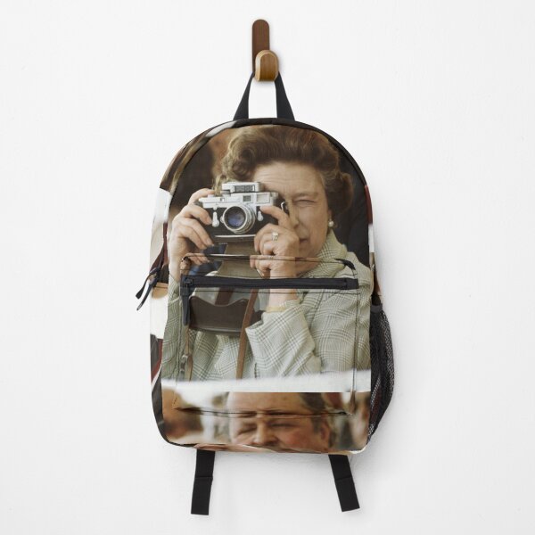 Item preview, Queen Elizabeth II takes a photo designed and sold by KNBS.