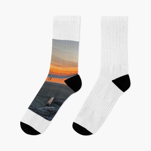 Artikelvorschau, Sonnenuntergang am Tofino Beach entworfen und verkauft von ClarissaFlora.