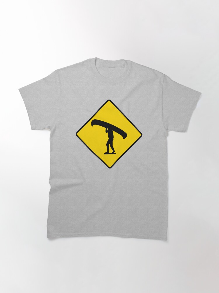 Imagen 3 de 7, Camiseta clásica con la obra Símbolo de canoa/transporte, diseñada y vendida por ktthegreat.
