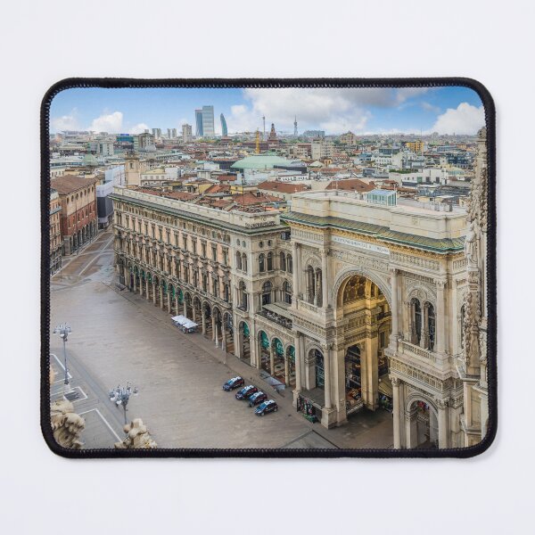 Aperçu de l'œuvre Milan depuis le Duomo créée et vendue par Viv Thompson Photography .