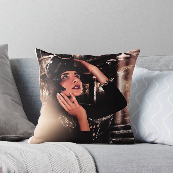Aperçu de l'œuvre Abandoned Opera Girl Fine Art Print créée et vendue par stockfineart.