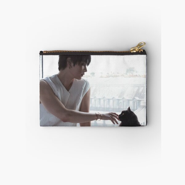 Item preview, Lee Know cats Soonie Doongie Dori Minho Stray Kids Stay skz skzoo han changbin bang chan hyunjin felix seungmin IN kpop 5 star dominate world tour poster designed and sold by Kpop-Noona.