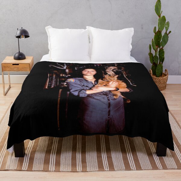 Item preview, Ripley & Jonesy   designed and sold by DevilQueen-Mya.