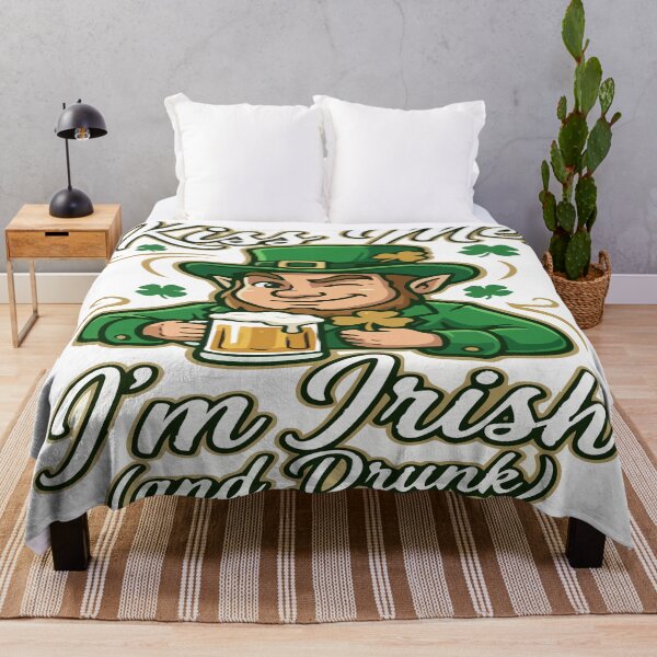 Artikelvorschau, St. Patricks Tag entworfen und verkauft von Uglyandcute.