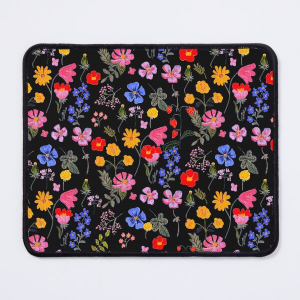 Item preview, flowers and strawberries designed and sold by estilolukino.