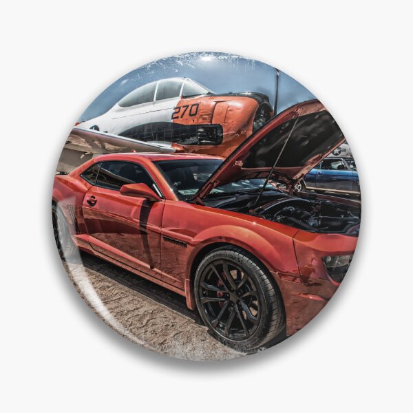 Artikelvorschau, Roter Chevy Camaro mit Oldtimer-Flugzeug-Autoszene entworfen und verkauft von Moriarty's Digital Visions.