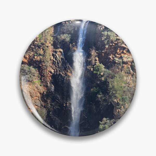 Aperçu de l'œuvre Waterfall créée et vendue par Matari-matari.