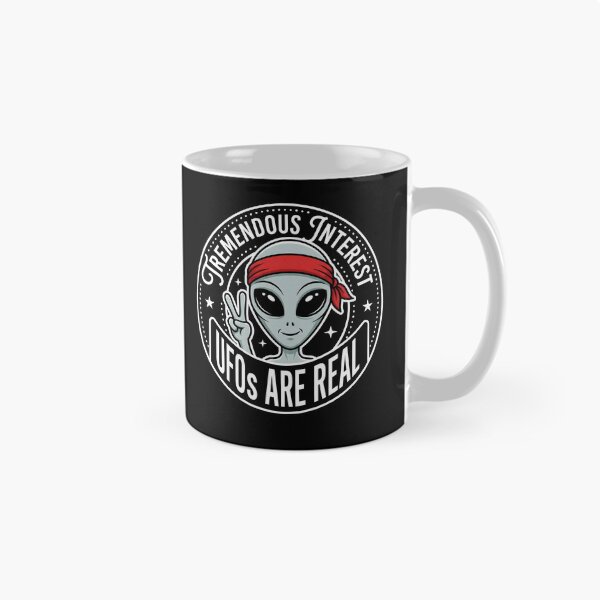 Artikelvorschau, Von großem Interesse – UFOs sind echt witzig: Lustiges Alien-Design | Retro-Außerirdischen-Humor entworfen und verkauft von ArcaneArtistry.