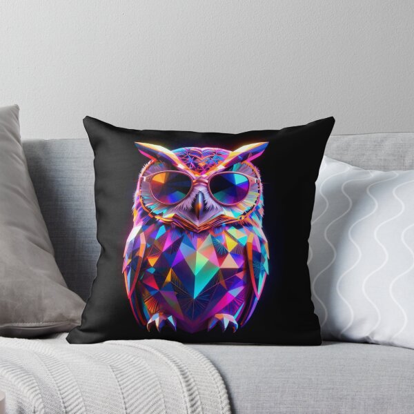 Artikelvorschau, Neonfarbene geometrische Eule mit Sonnenbrille – Farbenfrohe Polygon-Tierkunst entworfen und verkauft von AnimalAirtistry.