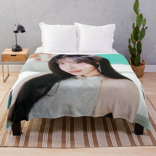 Item preview, LIZ IVE (KPOP) designed and sold by jaofnn.