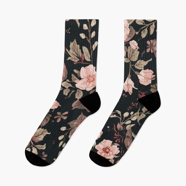 Artikelvorschau, Vintage Floral Pattern on Black – Elegant Dark Flower Aesthetic entworfen und verkauft von LAtelierNoir.