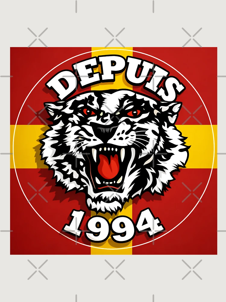 Aperçu 6 sur 6. Sweat à capuche oversize premium avec l'œuvre Tigres Rouges 1994 Voix Lensois créée et vendue par canvasriddle.