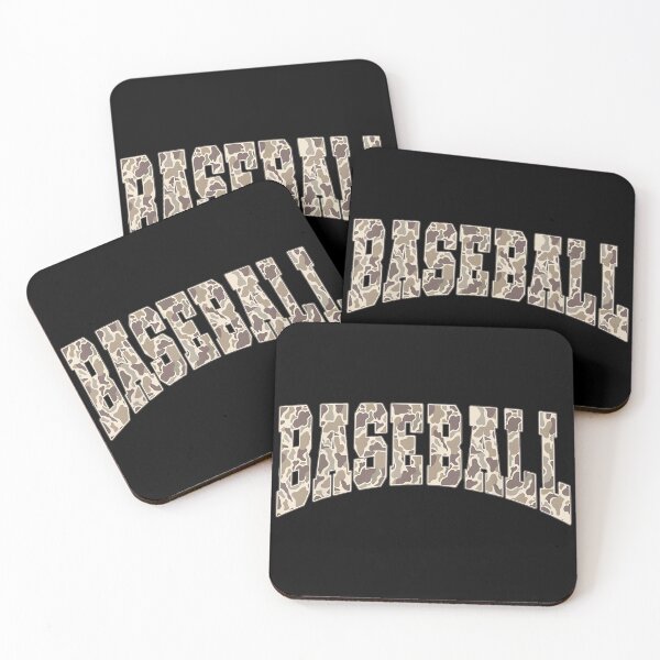 Aperçu de l'œuvre Maman sportive vintage en tenue camouflage pour les jours de match de baseball créée et vendue par AlanYYoder.
